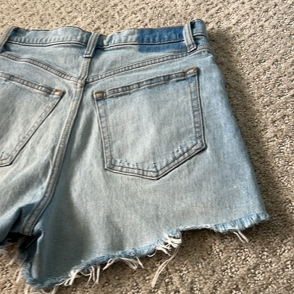 A&F High Rise 90s Cutoff Short - Picture 13 of 14